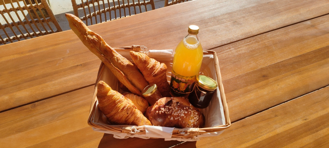 Petit déjeuner local