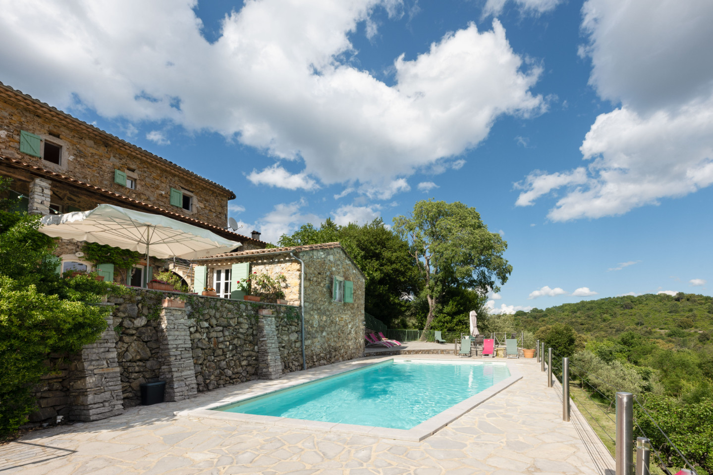 Piscine sans vis a vis