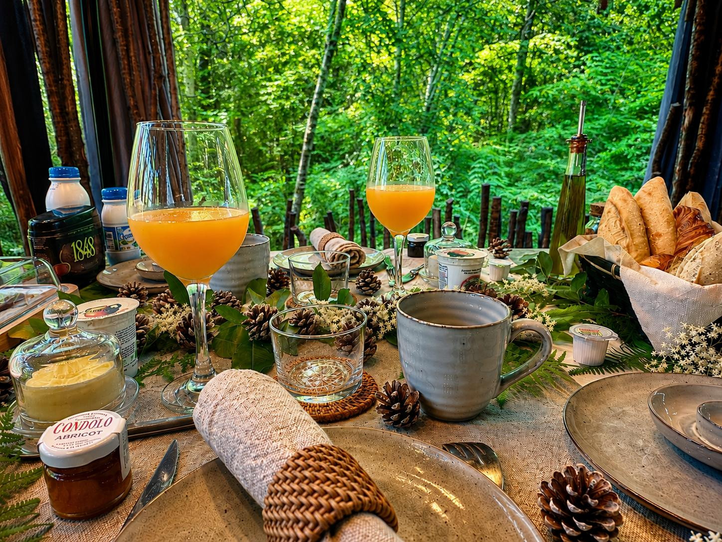 Petit-déjeuner Brunch aux produits sélectionnés