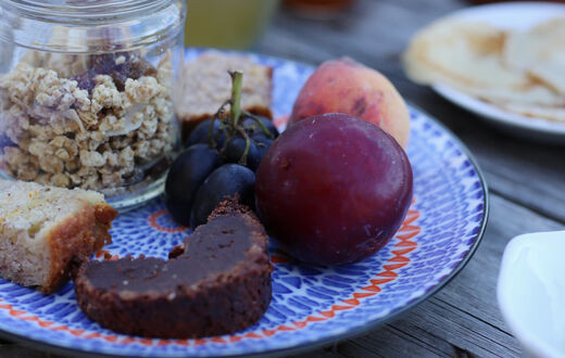 Petit déjeuner buffet local, bio et fait maison