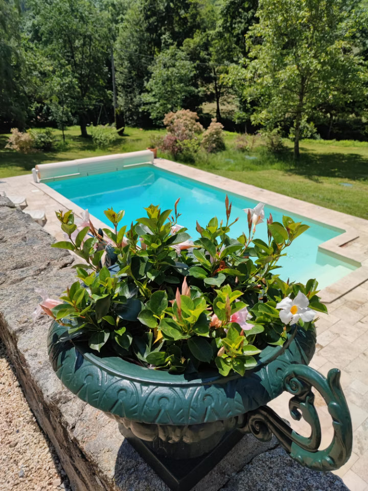 Piscine chauffée 28° de juin à septembre.