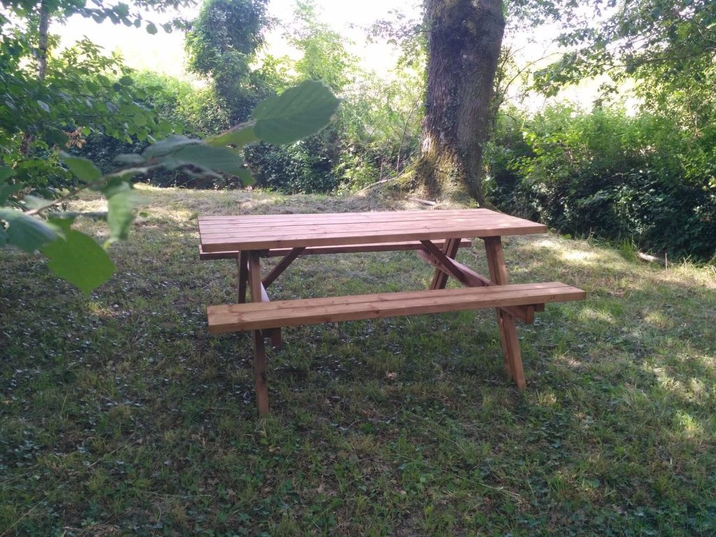 Au bord du ruisseau