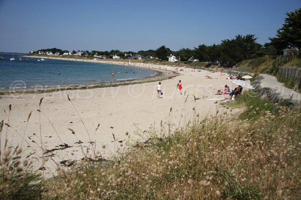 A 550m des plages de Lanseria et du Moulin