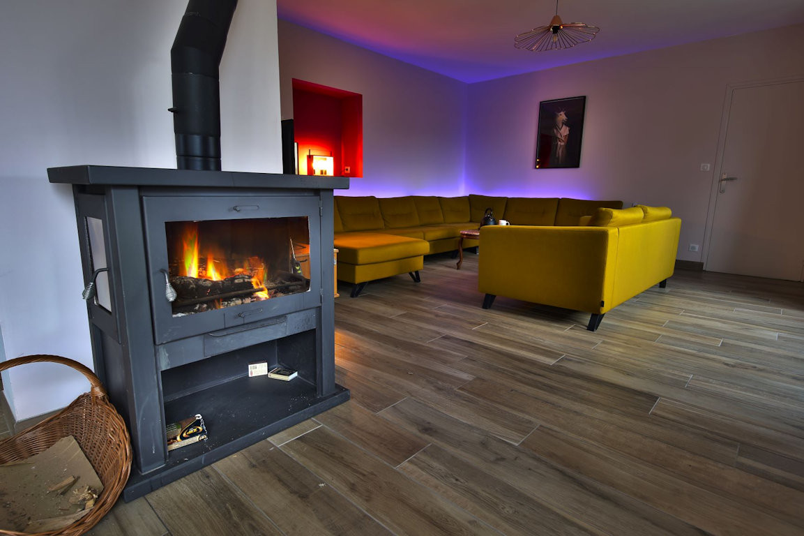 Poele à bois dans le salon