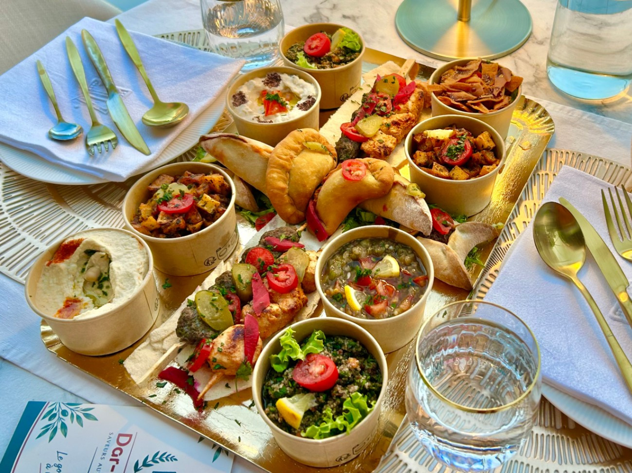 Petit-déjeuner / Dîner / Brunch