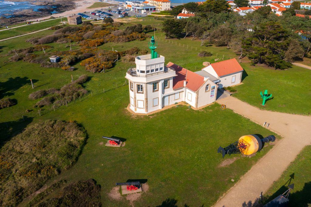Panorama sur l'Estuaire et visite, à 1km par le sentier des douaniers