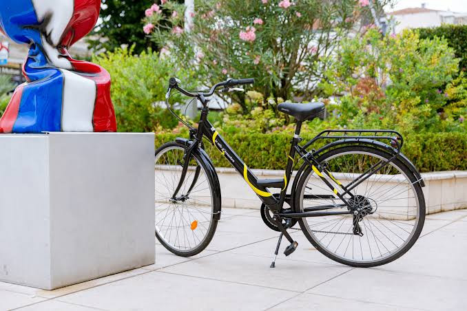 Mise à disposition de  deux vélos.
