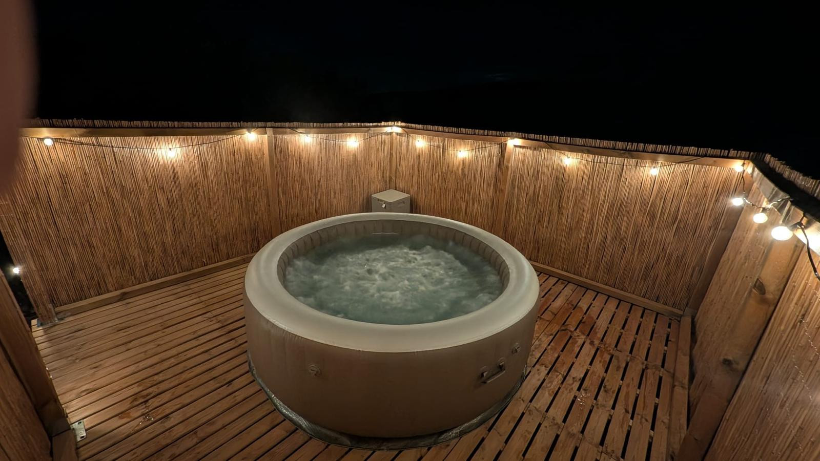✦ Observation des étoiles depuis le jacuzzi